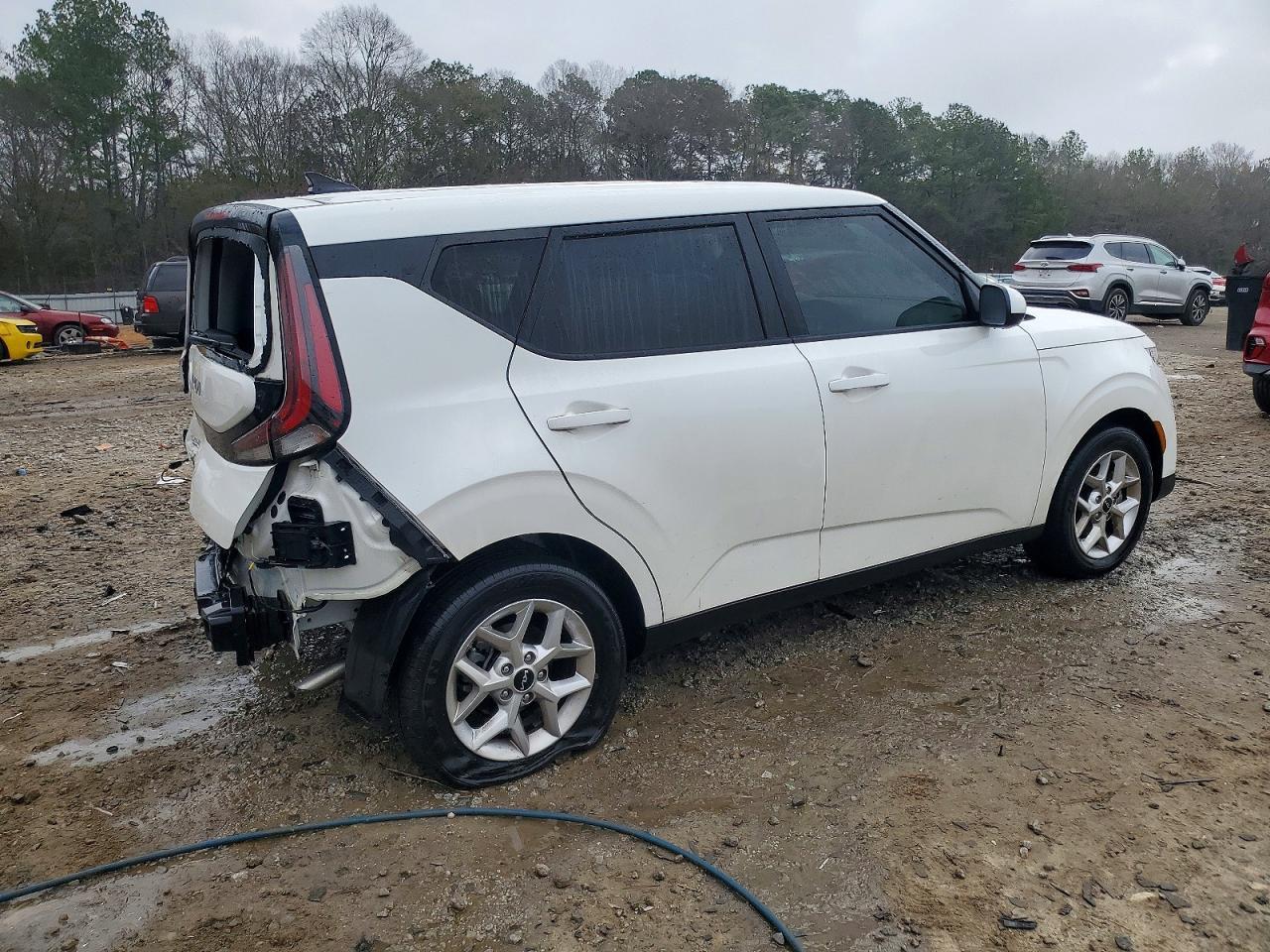 2023 KIA Soul lx