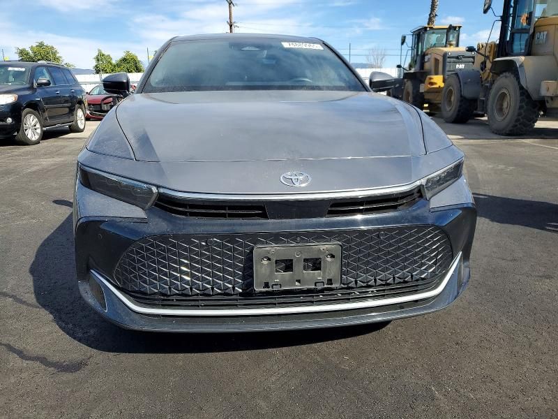 2023 Toyota Crown xle