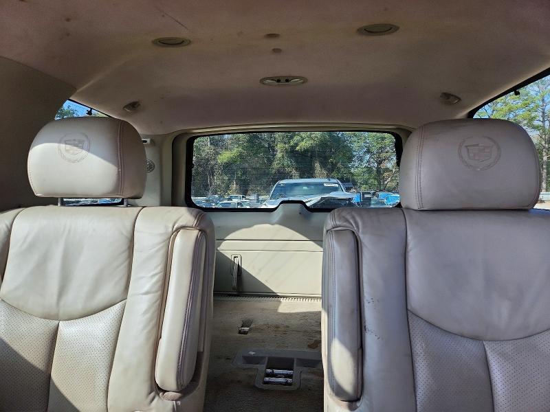 2004 Cadillac Escalade Luxury