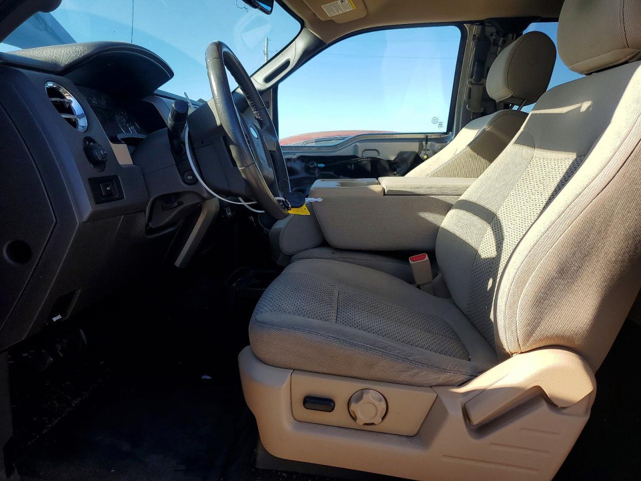 2012 Ford F150 Super cab
