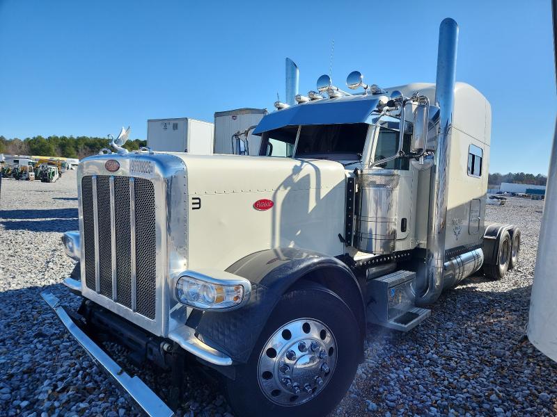 2019 Peterbilt 389 Semi Truck