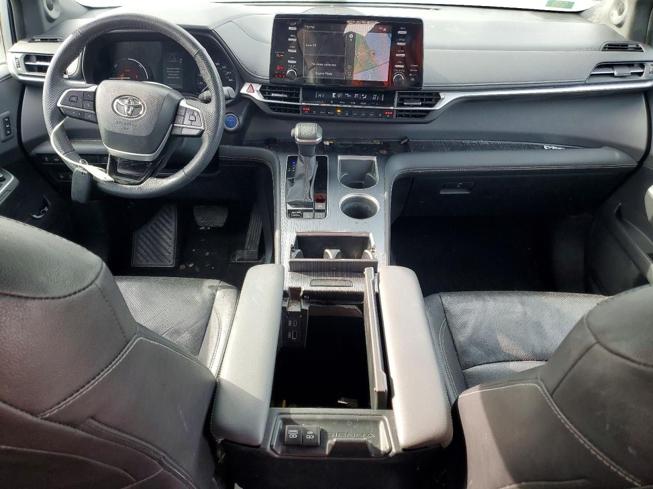 2023 Toyota Sienna xse