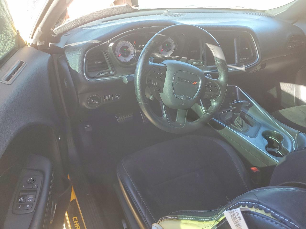 2017 Dodge Challenger r