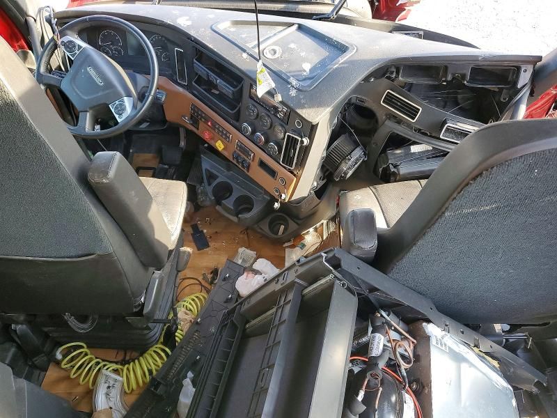 2022 Freightliner Cascadia 126 Semi Truck