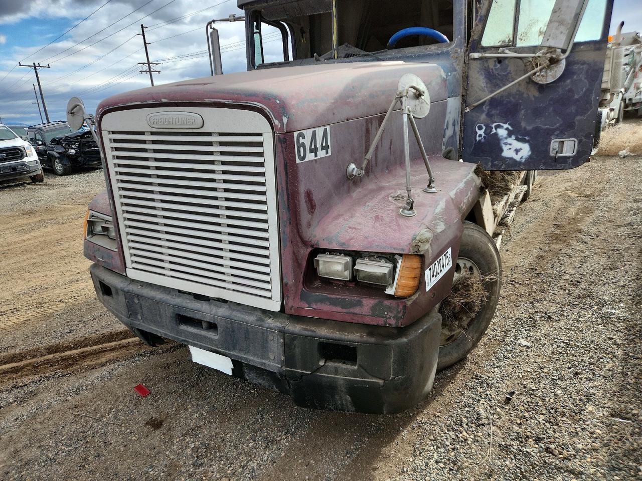 1997 Freightliner USF-1E Semi Truck