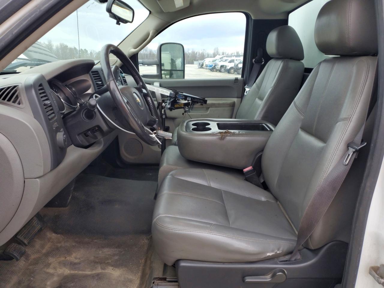 2013 Chevrolet Silverado Utility / Service Truck