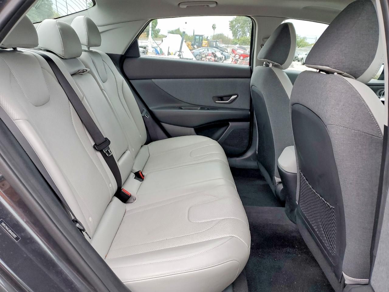 2022 Hyundai Elantra Limited