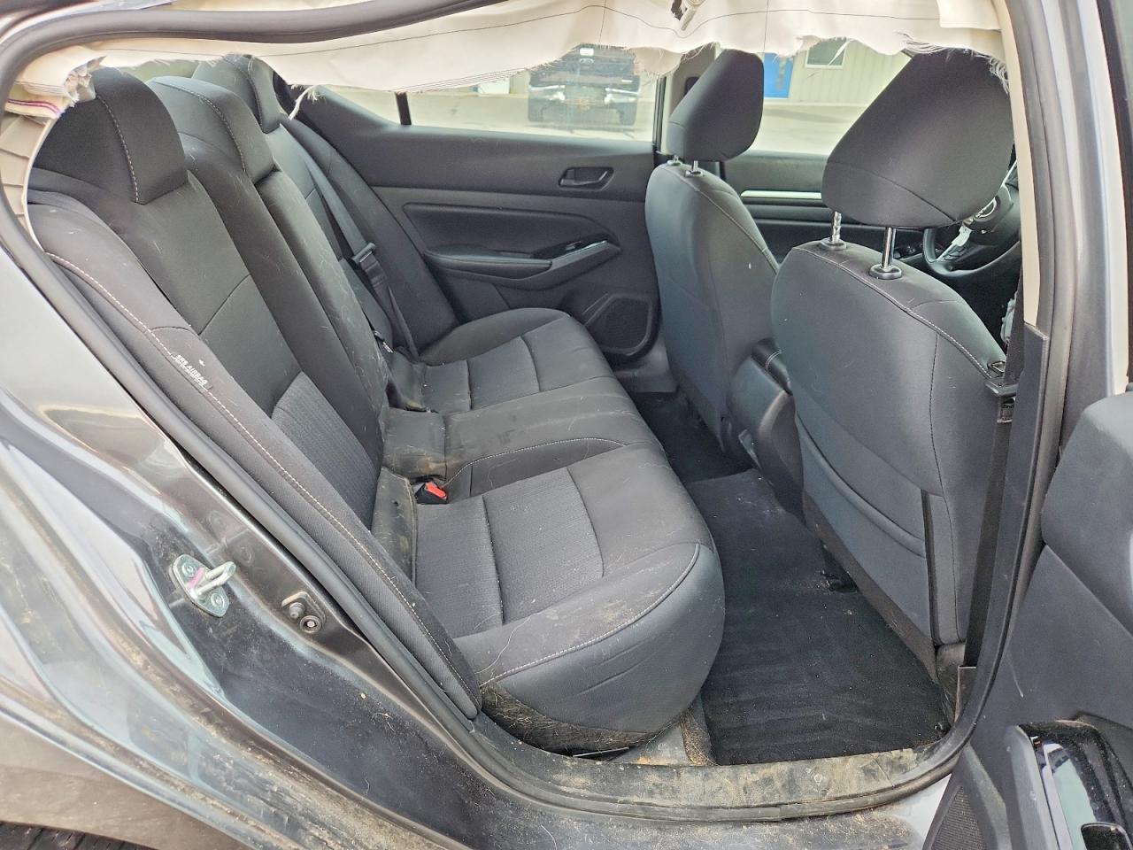 2023 Nissan Altima sv