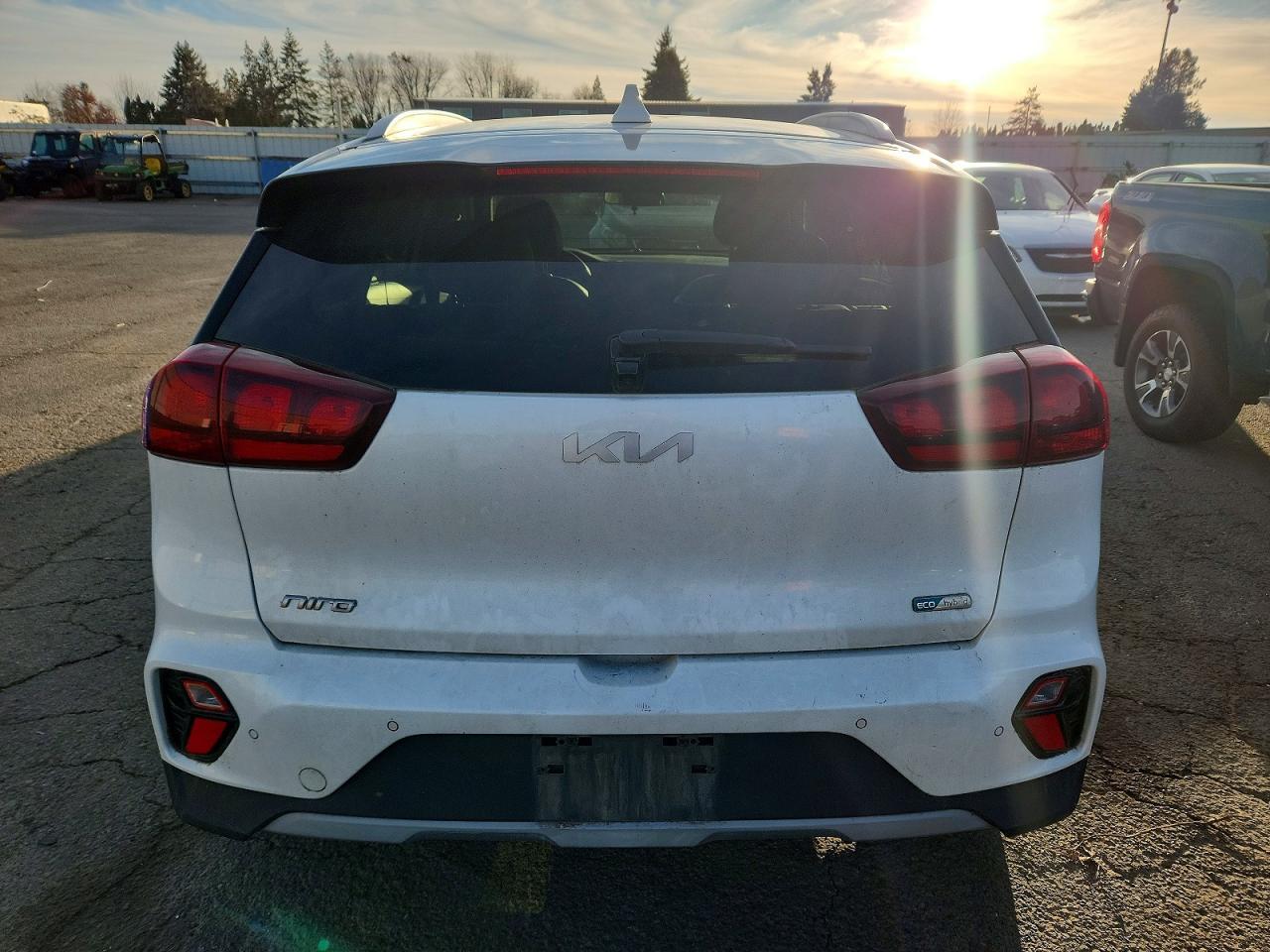 2022 KIA Niro lx