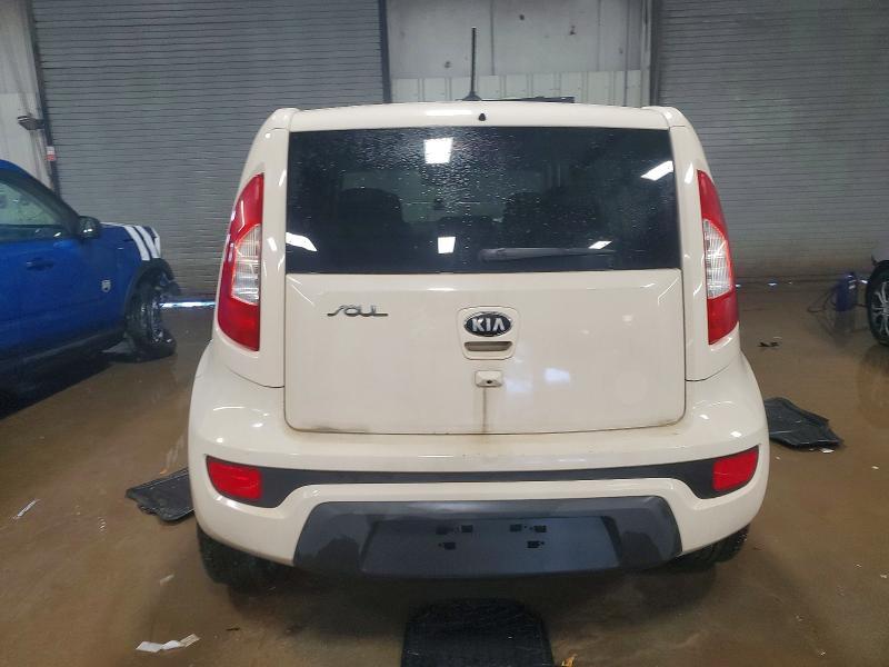 2013 KIA Soul +