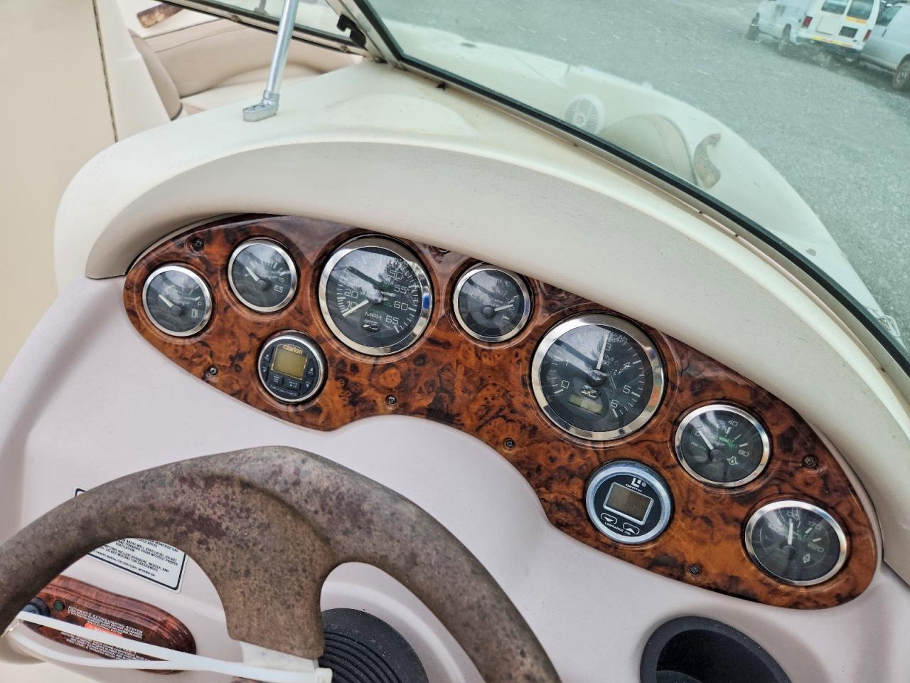 2003 Sea Ray 200 Sundeck Boat