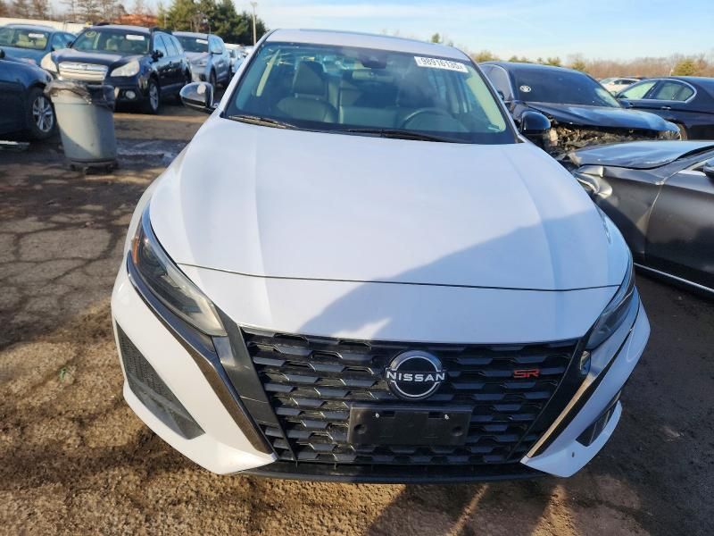 2023 Nissan Altima sr