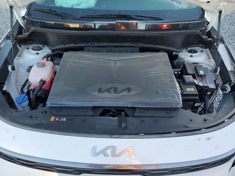 2025 KIA Niro Wind