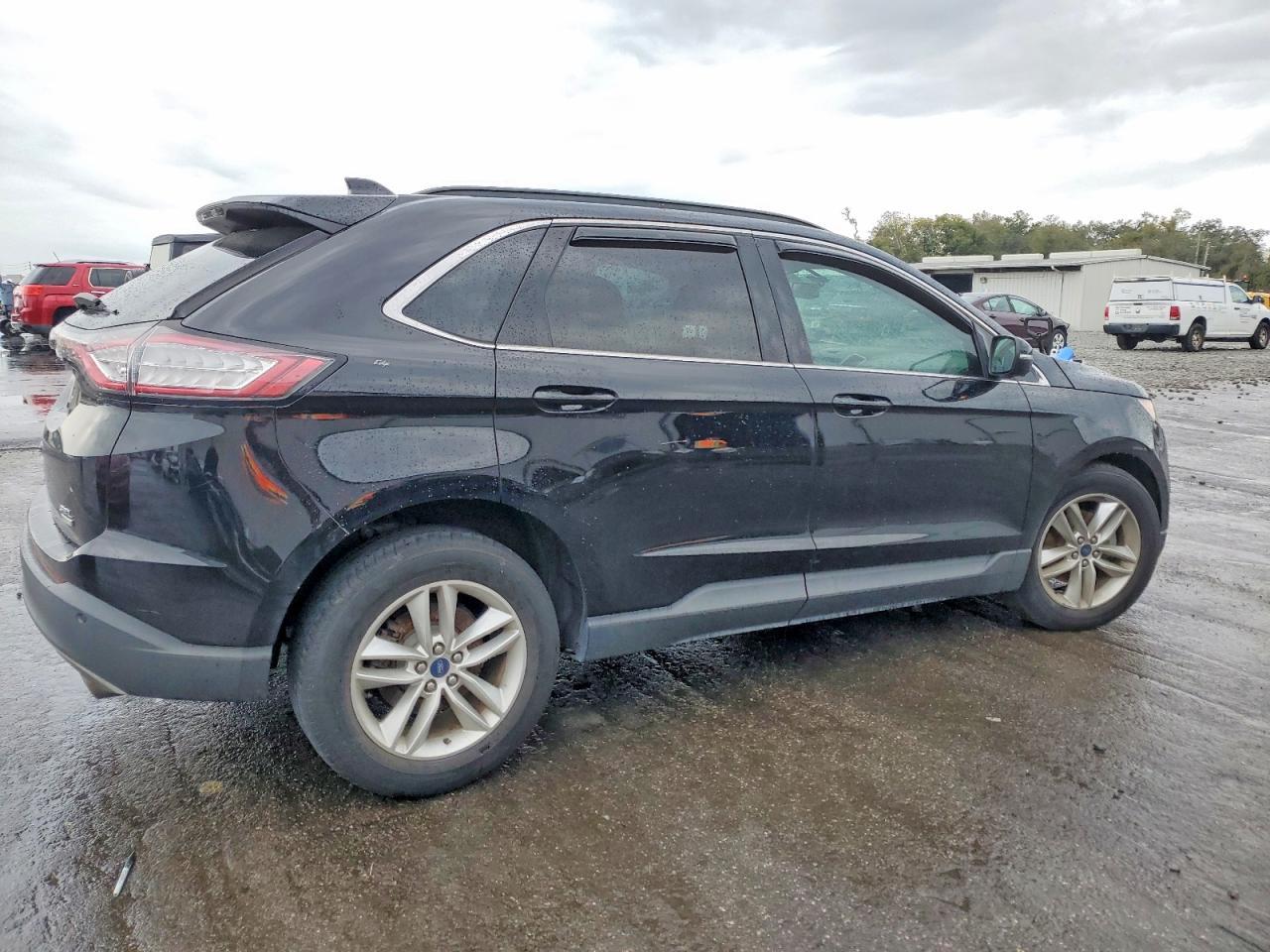 2017 Ford Edge sel