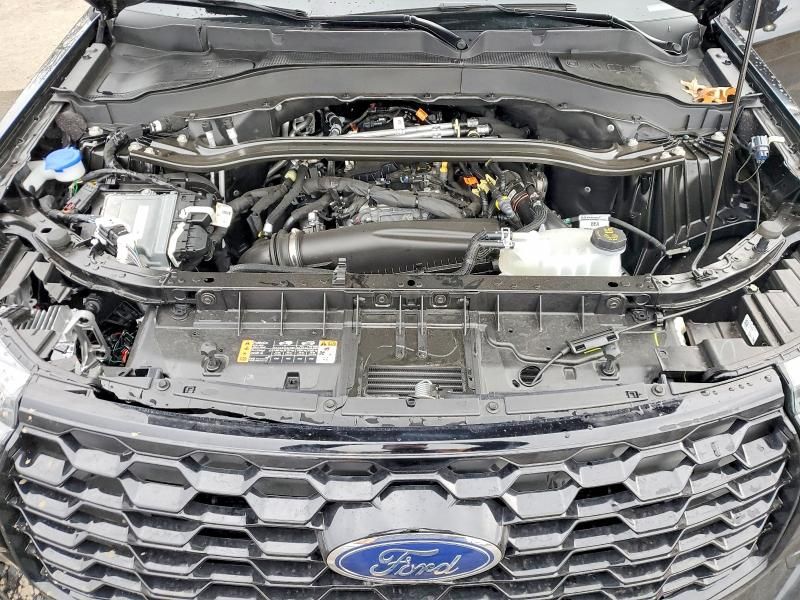 2025 Ford Explorer St-line