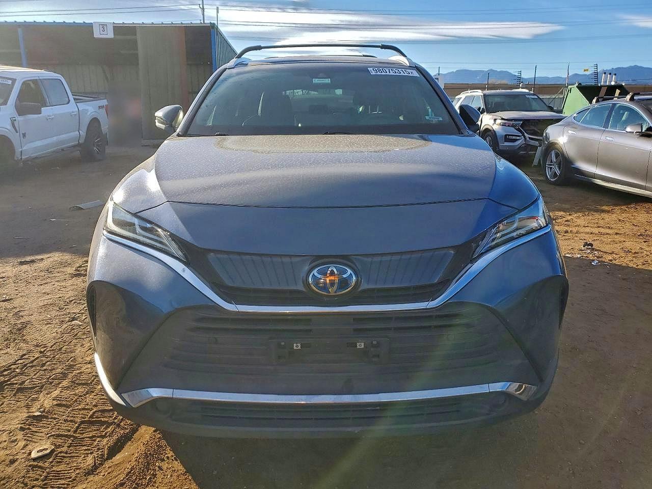 2022 Toyota Venza le