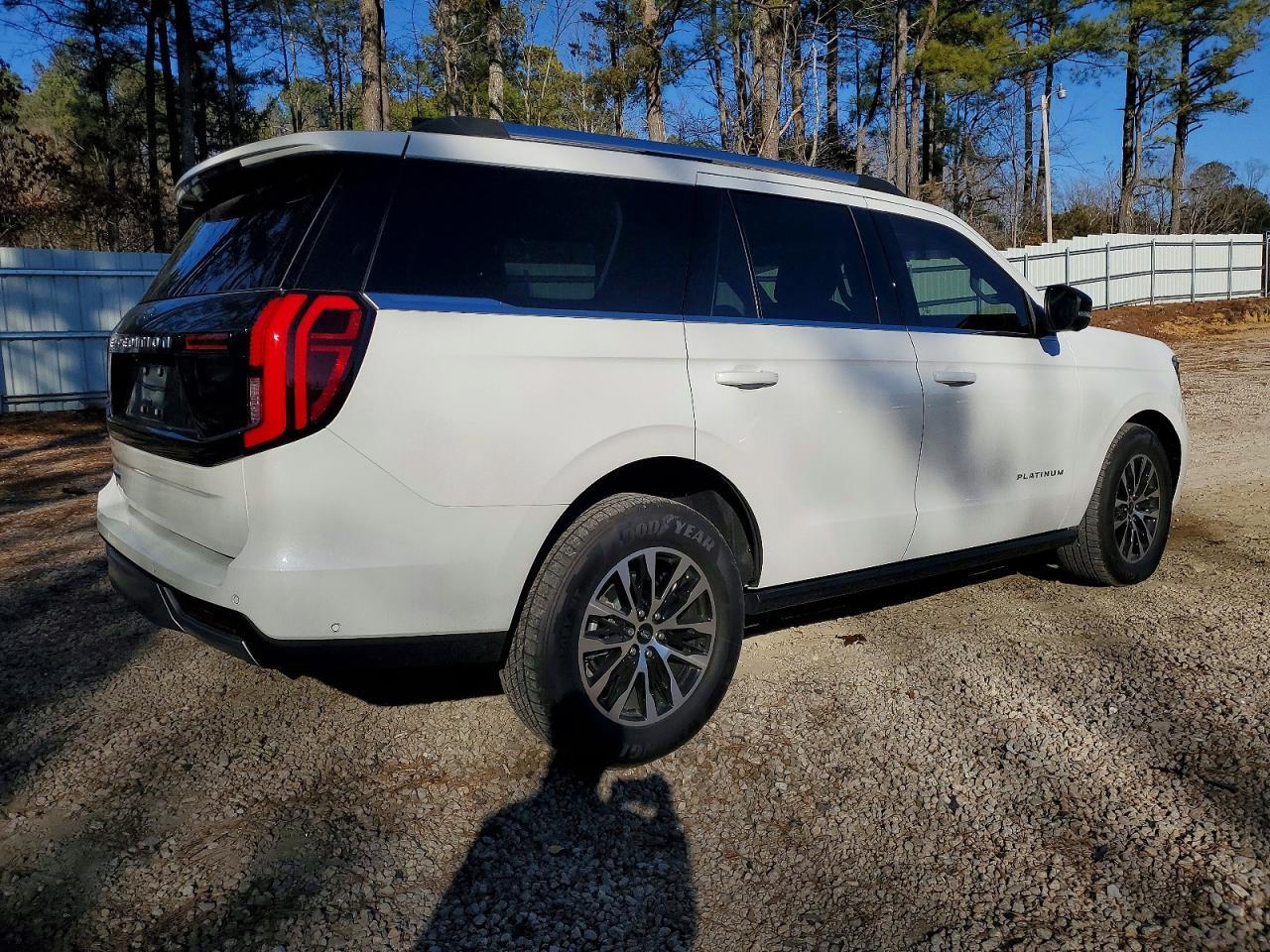 2025 Ford Expedition Platinum
