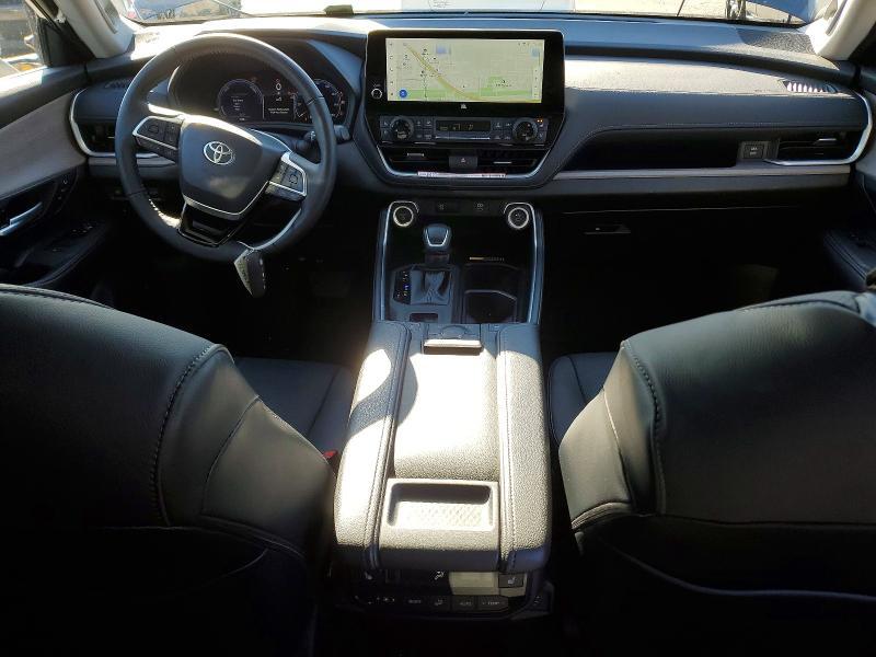 2026 Toyota Grand Highlander le