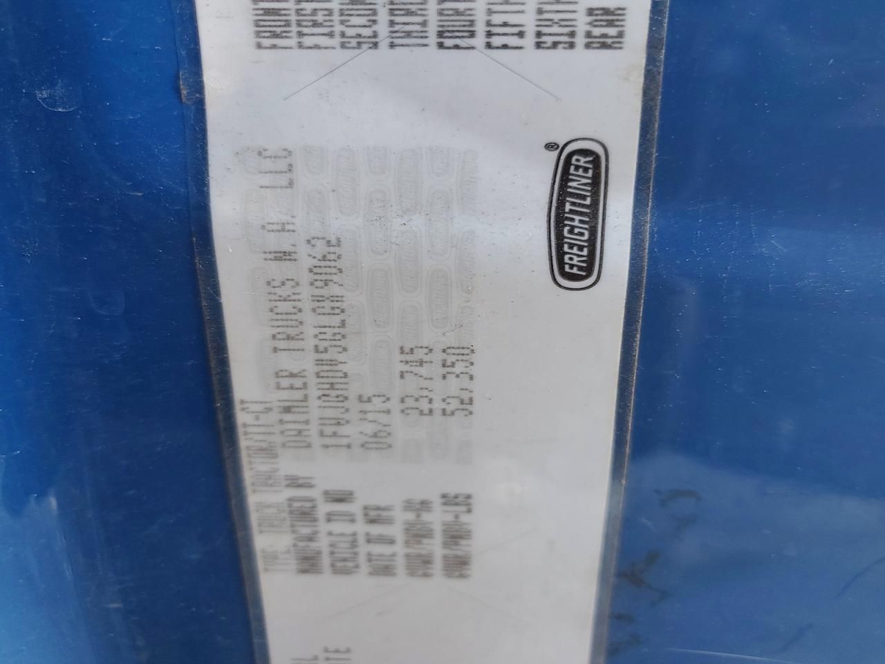 2016 Freightliner Cascadia 113 Semi Truck