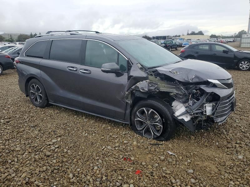 2025 Toyota Sienna Limited