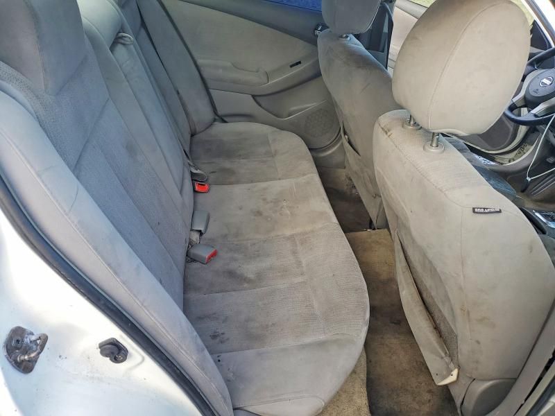 2010 Nissan Altima Base