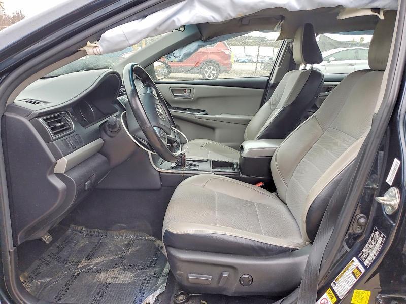 2016 Toyota Camry le