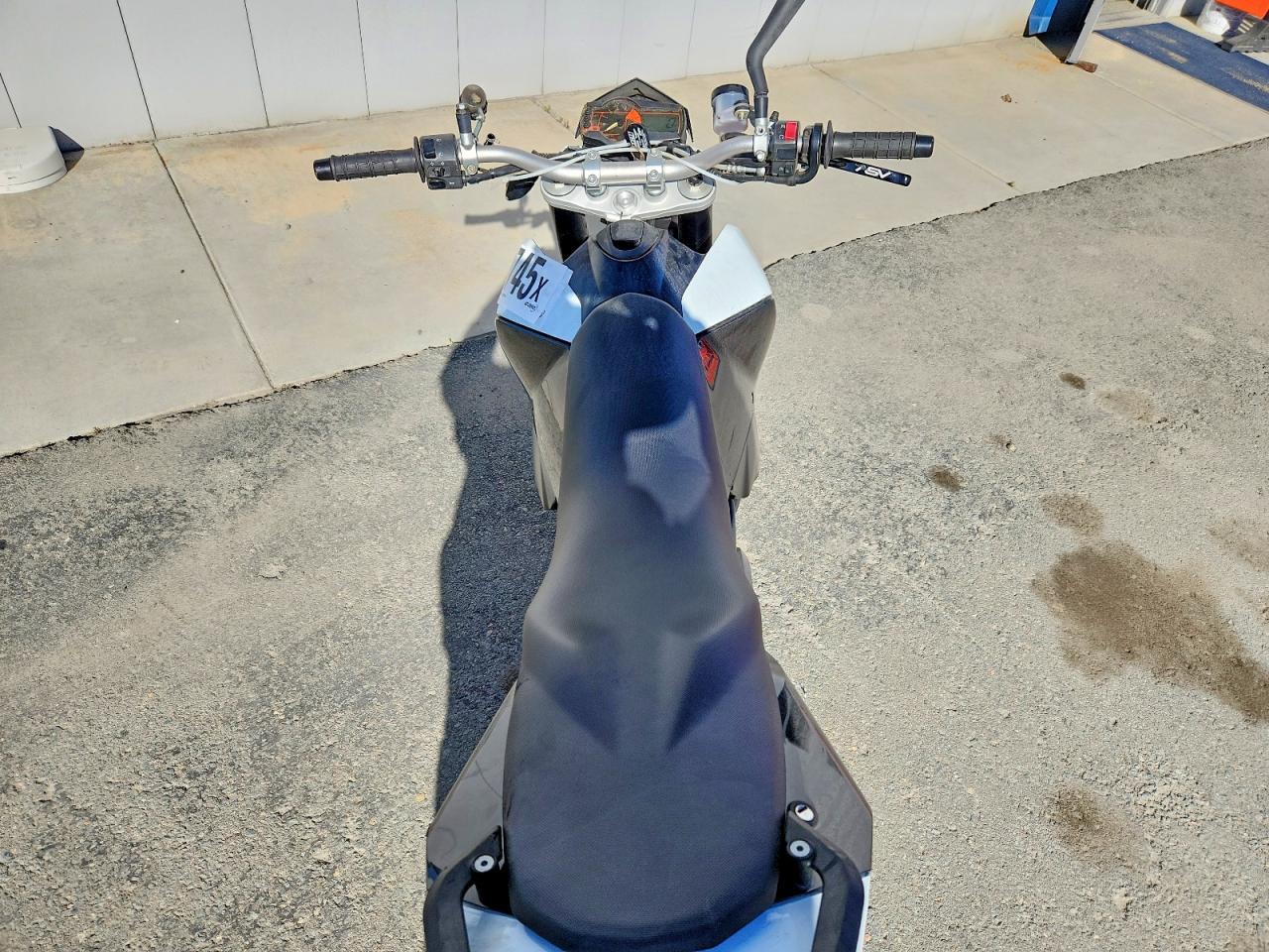 2009 KTM 690 Duke