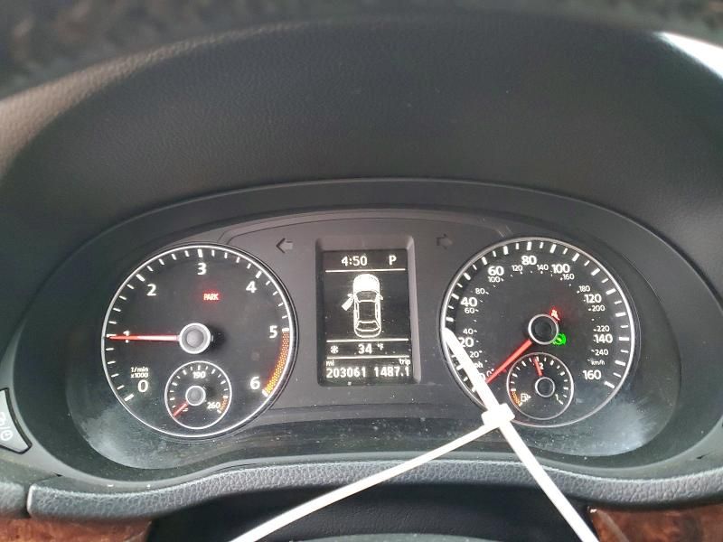 2013 Volkswagen Passat sel