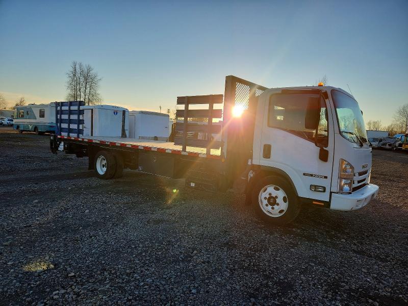 2017 Isuzu NRR Flatbed Truck