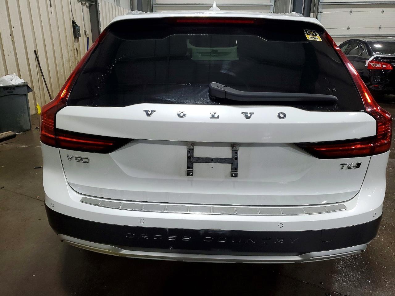 2021 Volvo V90 Cross Country T6 Inscription