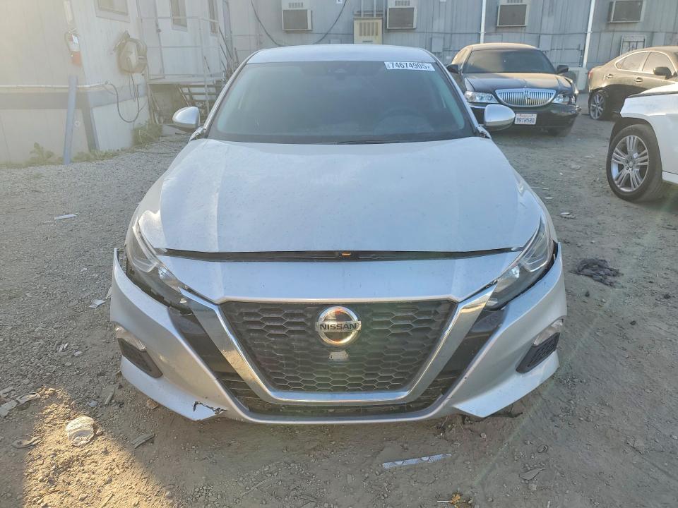 2021 Nissan Altima s