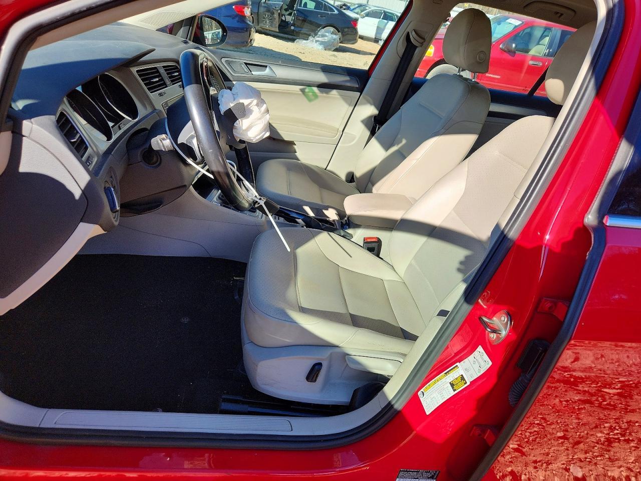 2016 Volkswagen Golf Sportwagen s