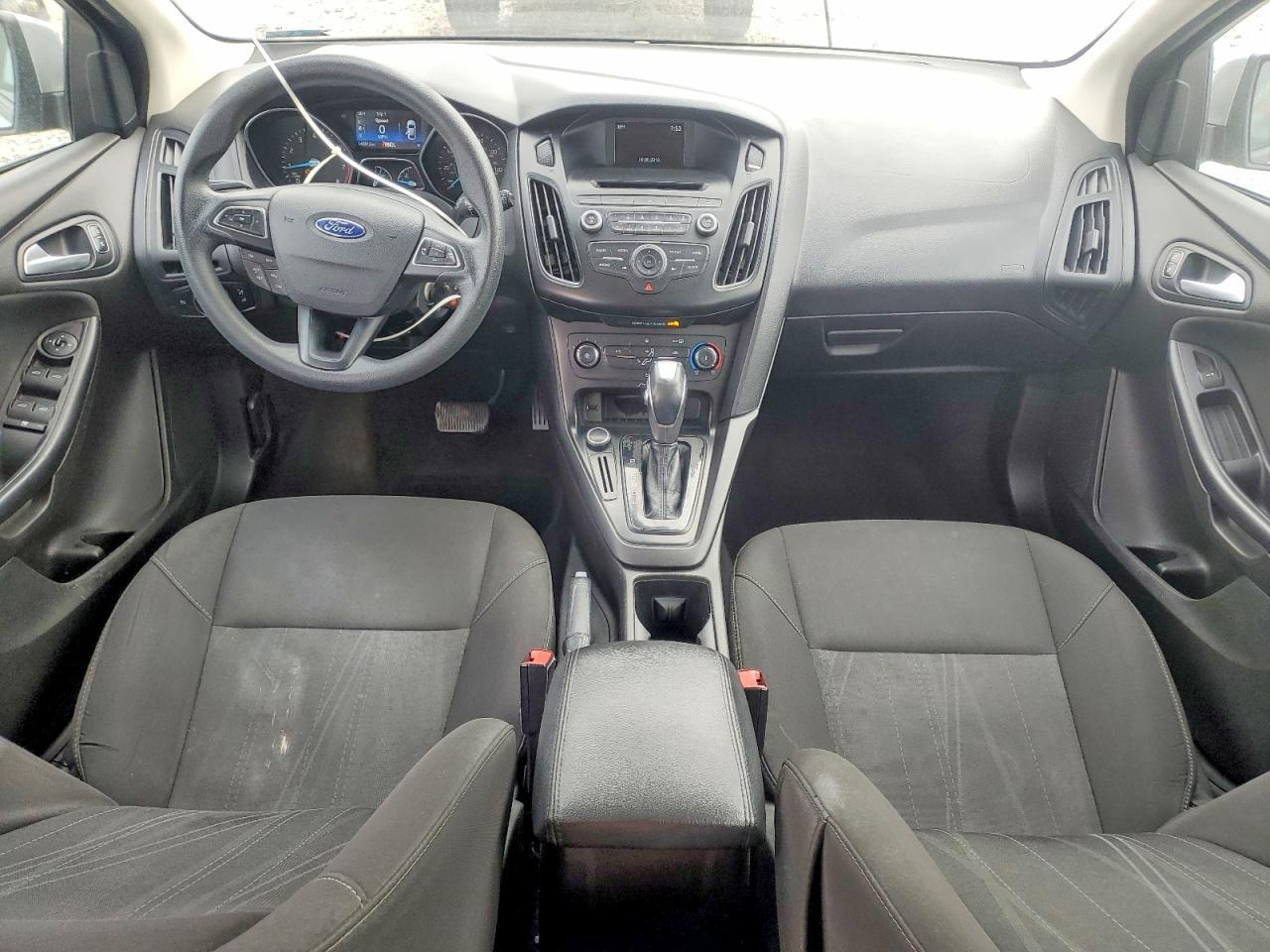 2016 Ford Focus se