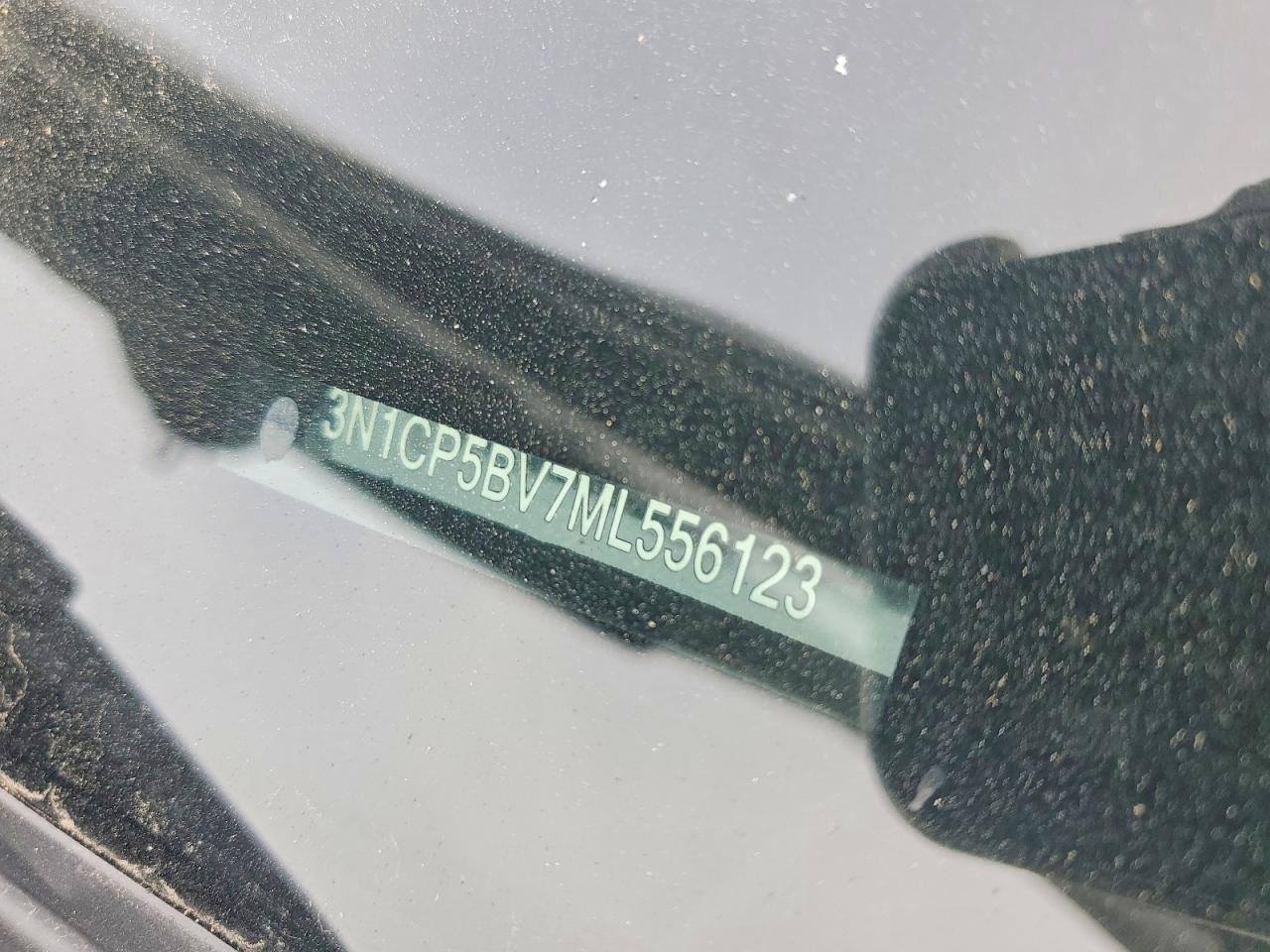 2021 Nissan Kicks s