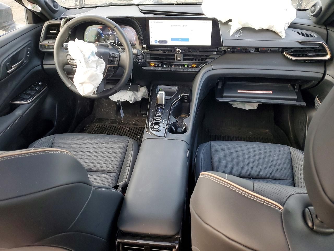 2025 Toyota Crown Signia xle