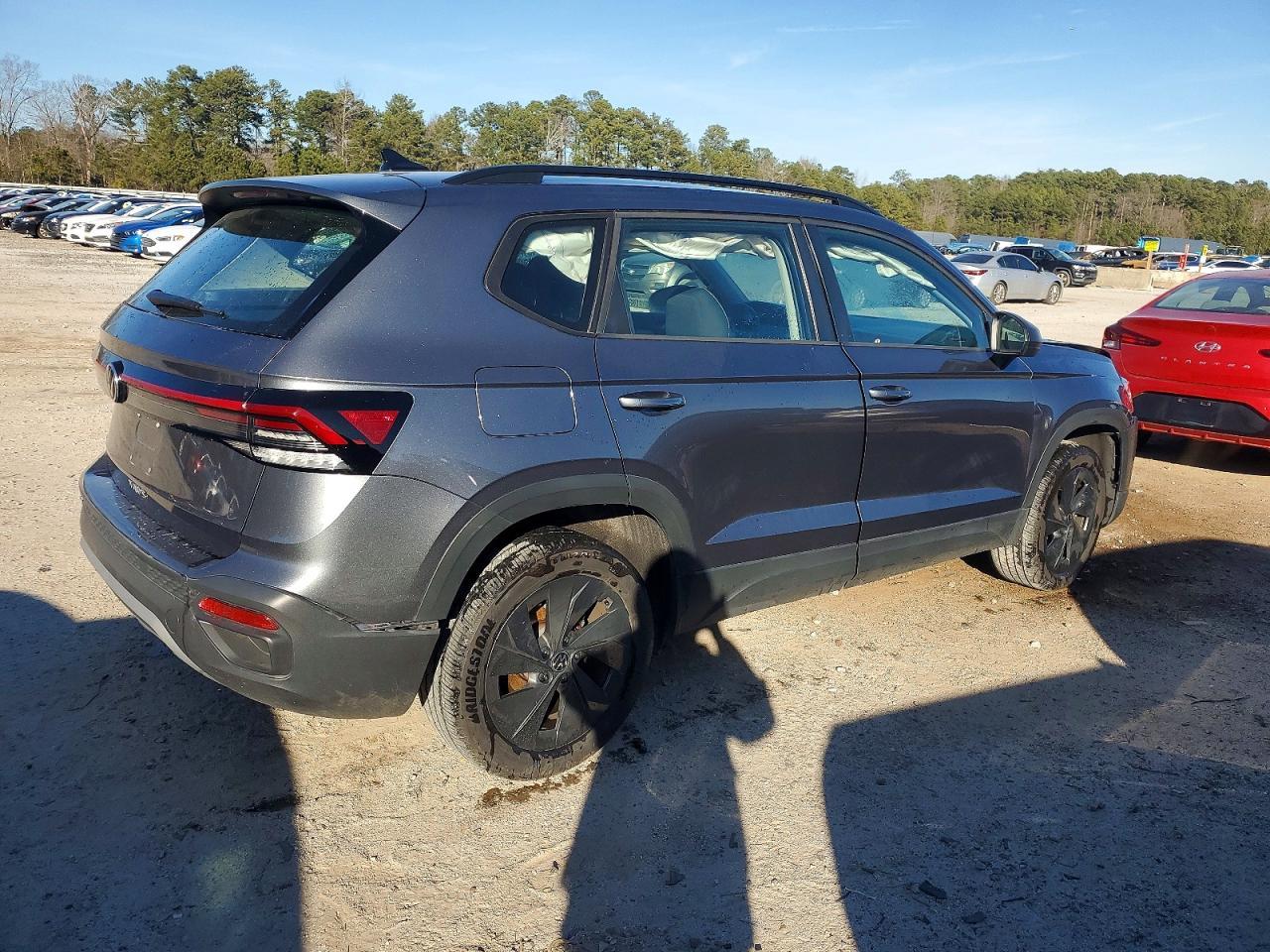 2025 Volkswagen Taos s