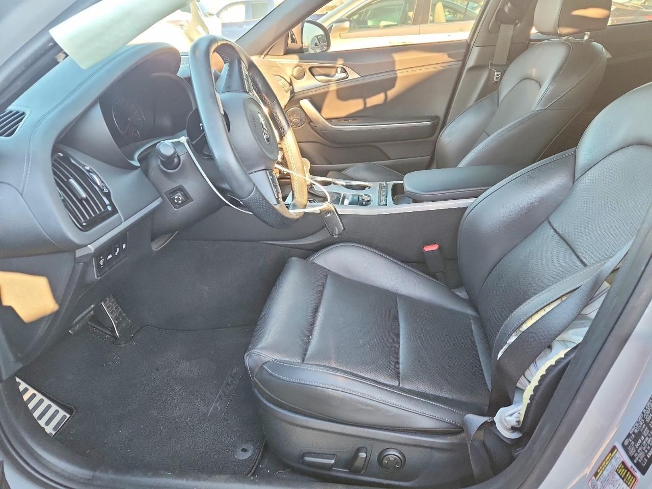 2020 KIA Stinger GT1