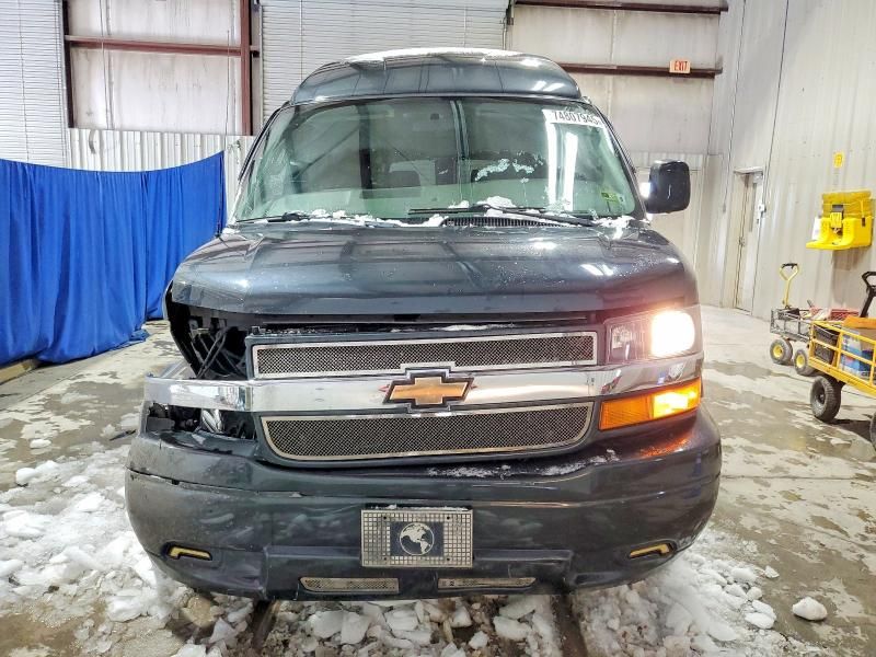 2017 Chevrolet Express G2500