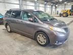 2013 Toyota Sienna xle