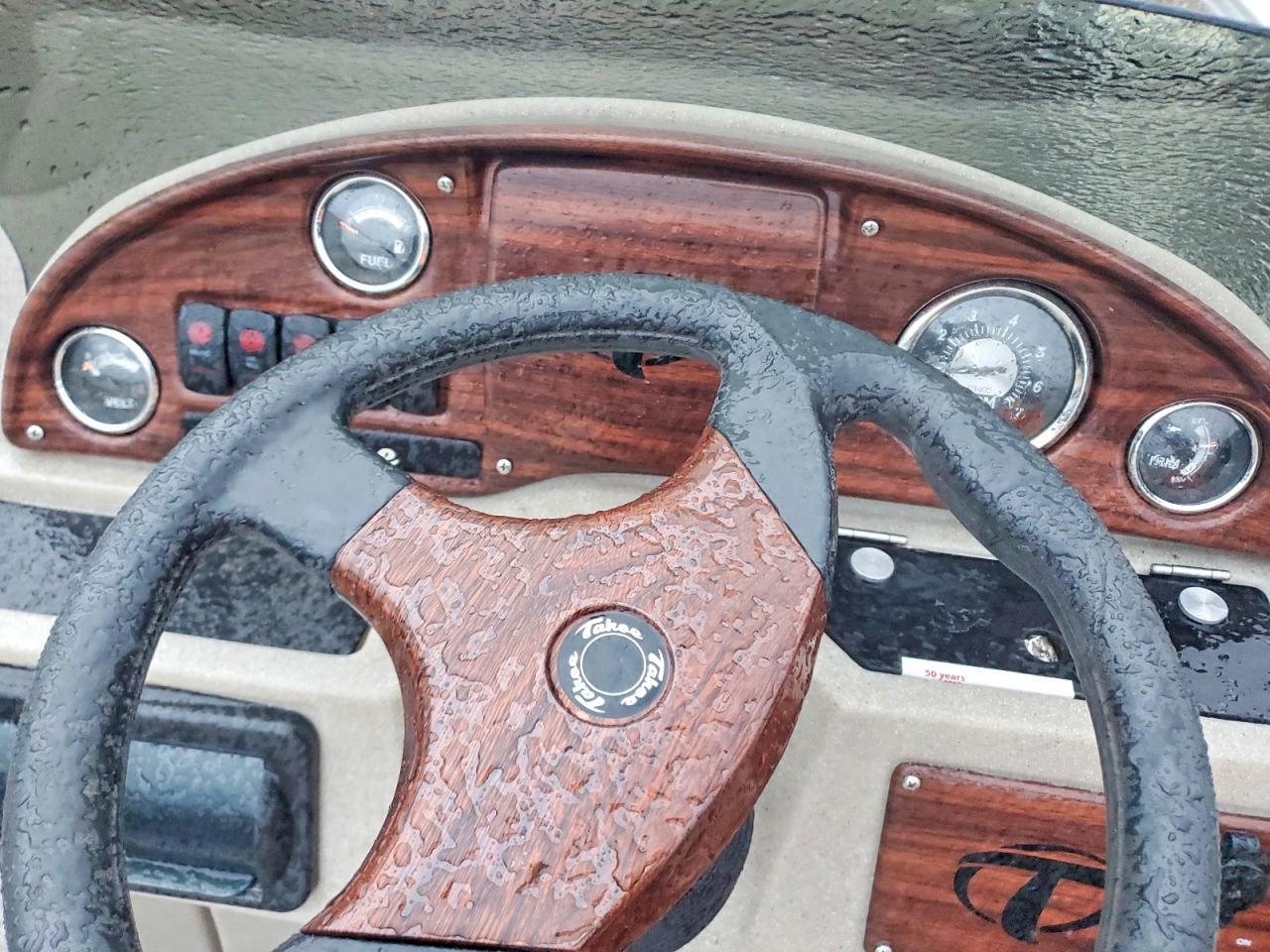 2012 Tahoe Boat