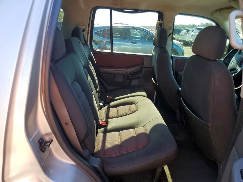 2005 Ford Explorer xlt