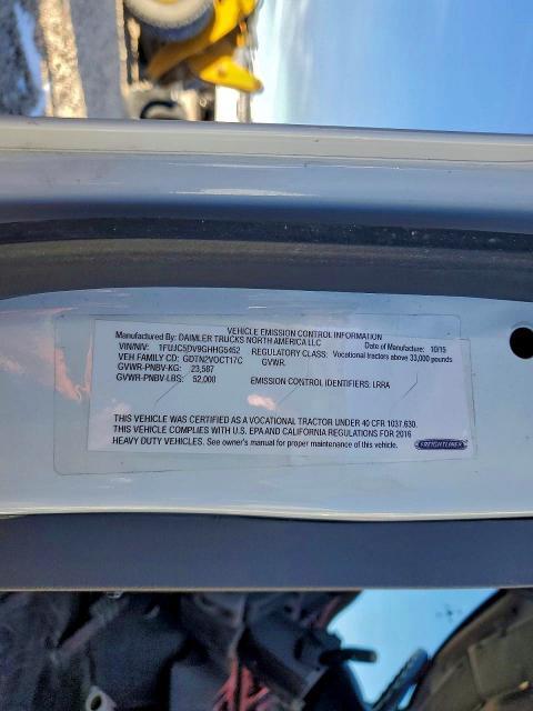 2016 Freightliner Business Class M2 Semi Truck