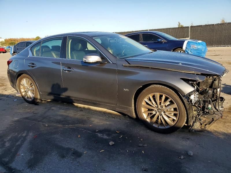 2018 Infiniti Q50 Luxe