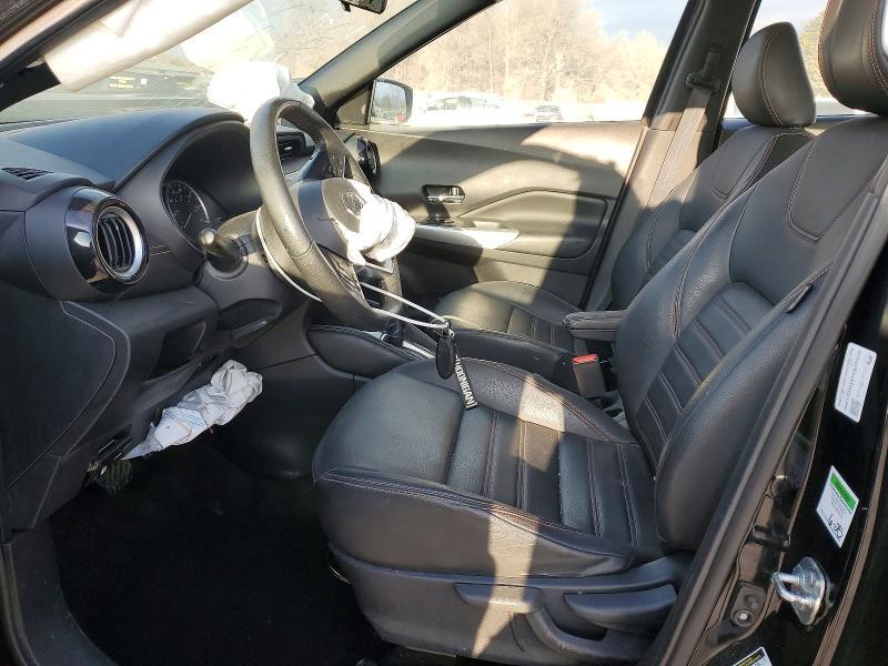 2020 Nissan Kicks sr