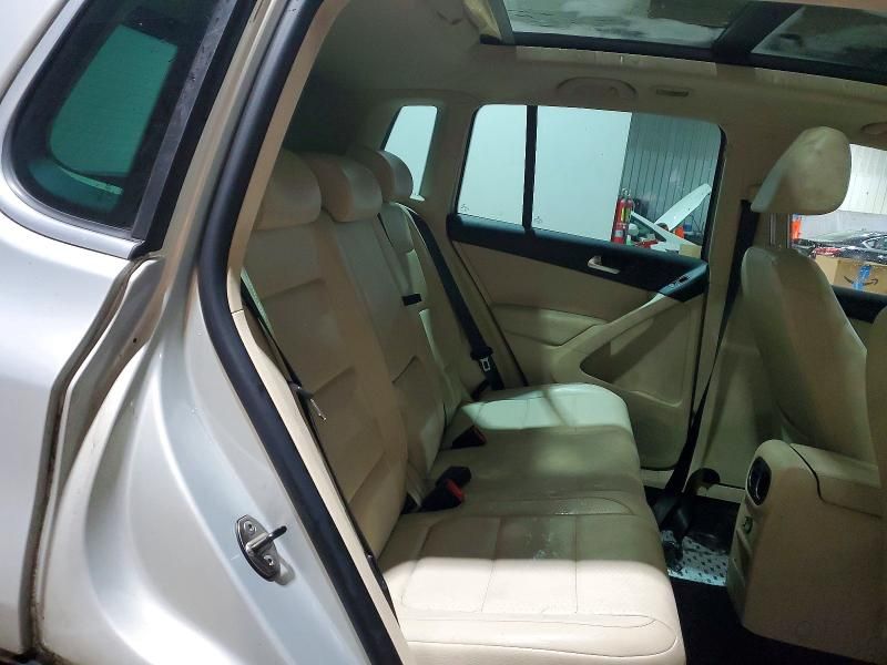 2010 Volkswagen Tiguan se