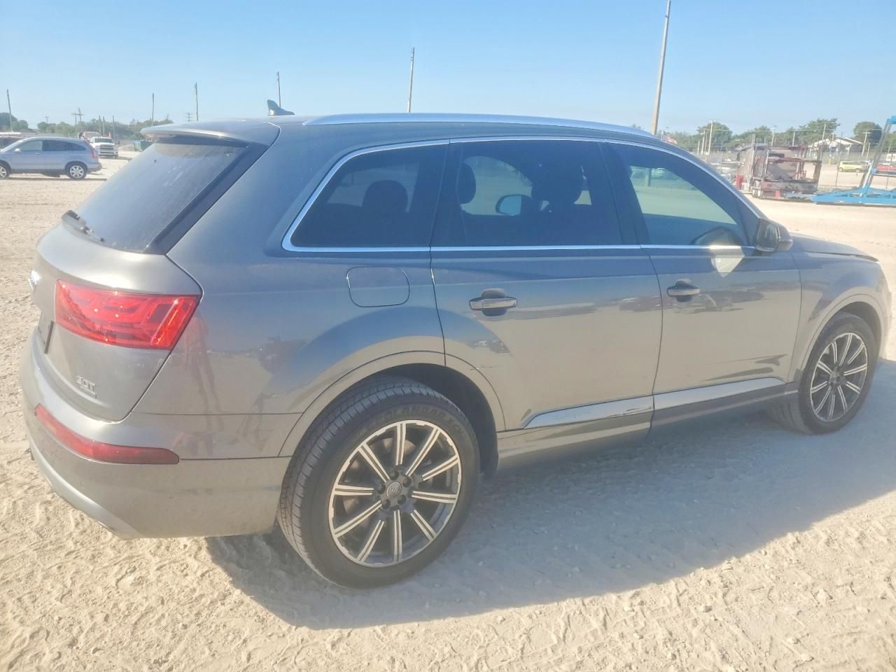 2017 Audi Q7 Premium Plus