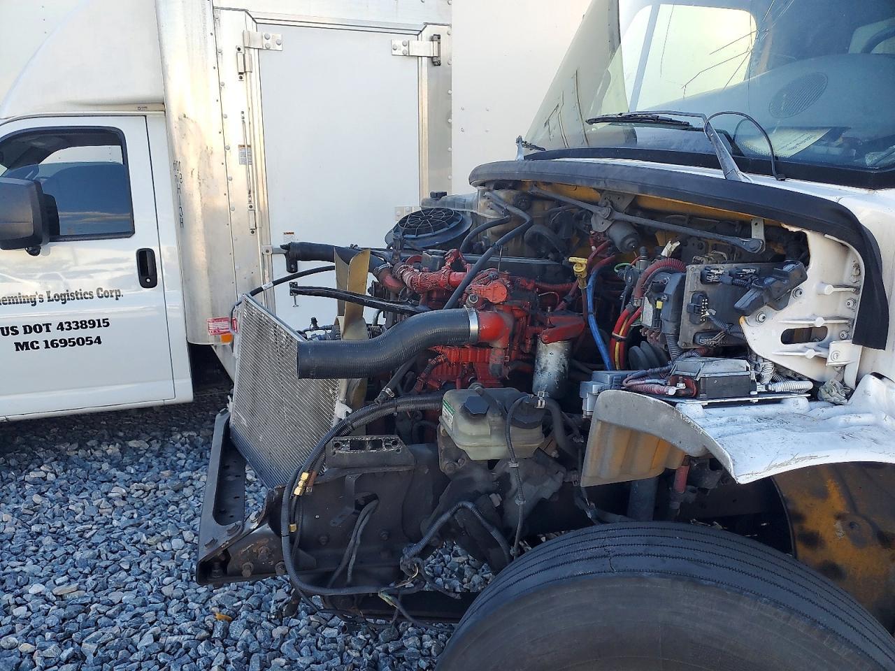 2013 Freightliner Business Class M2 box Truck