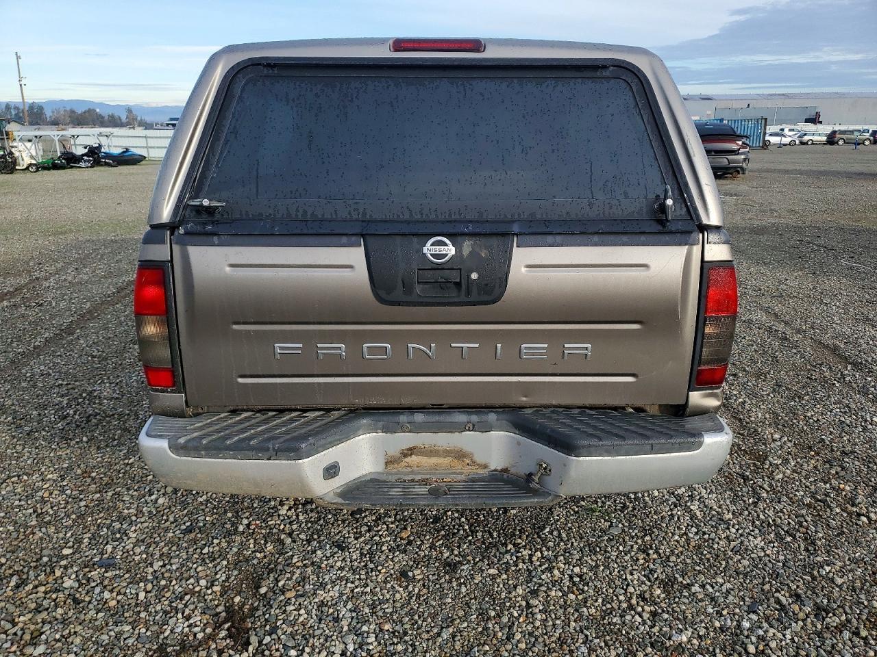 2004 Nissan Frontier King cab xe