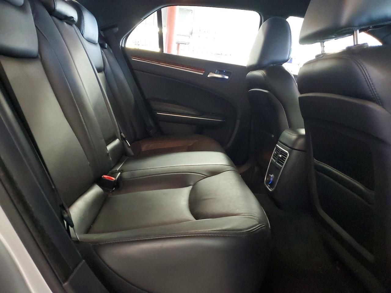 2012 Chrysler 300 Limited