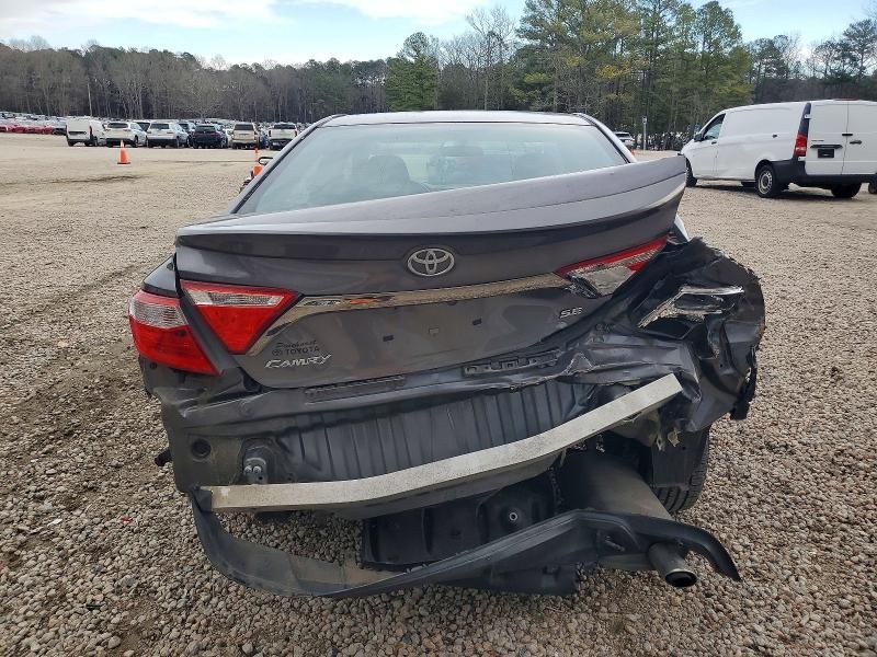 2016 Toyota Camry le